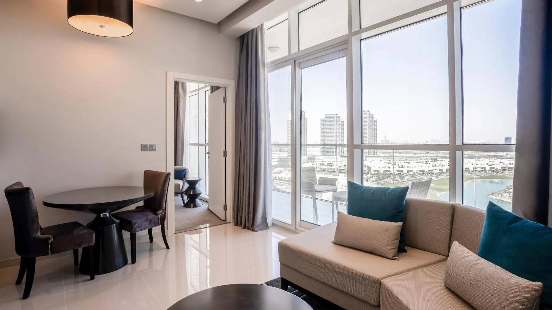 Radisson Dubai Damac Hills Hotel