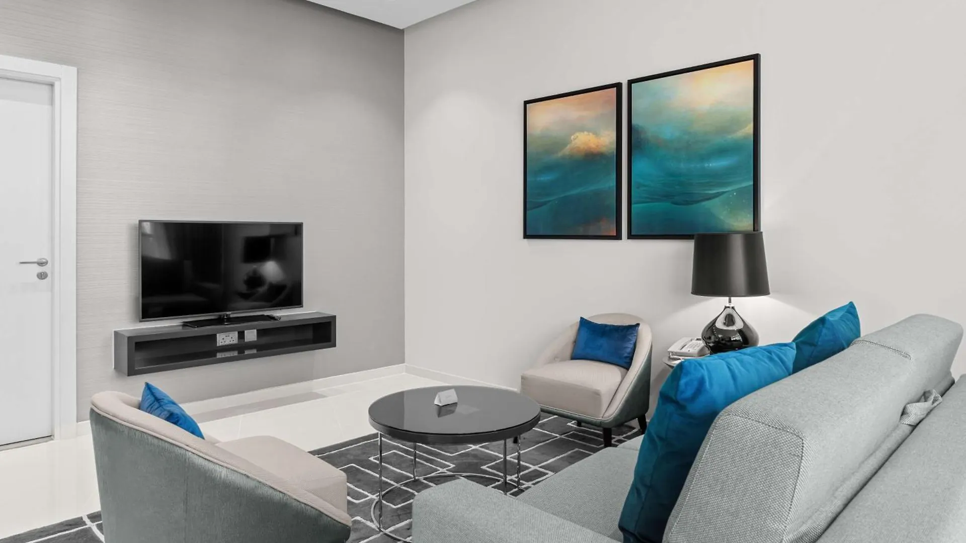 Radisson Dubai Damac Hills Hotel