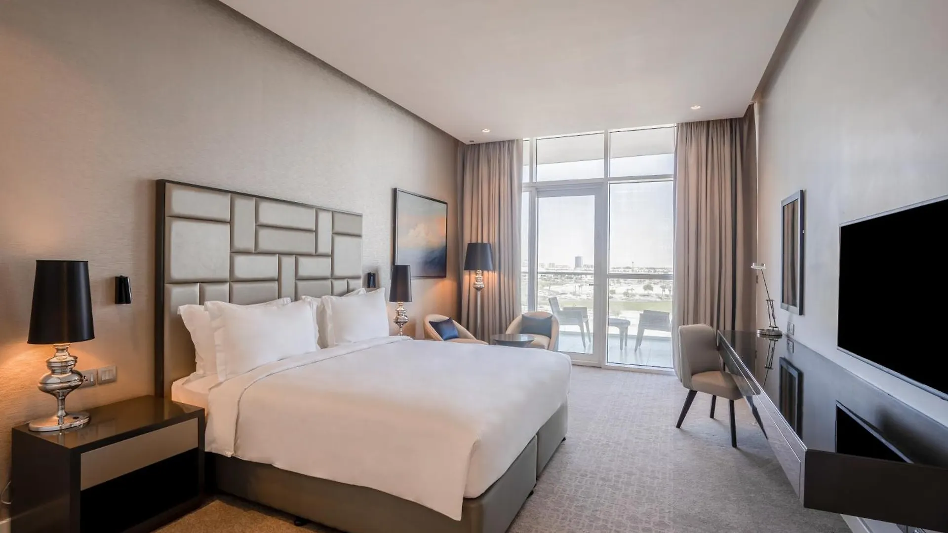 Radisson Dubai Damac Hills Hotel Emirados Árabes Unidos