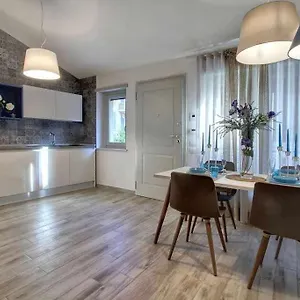 Apartment Faenza Elegant 