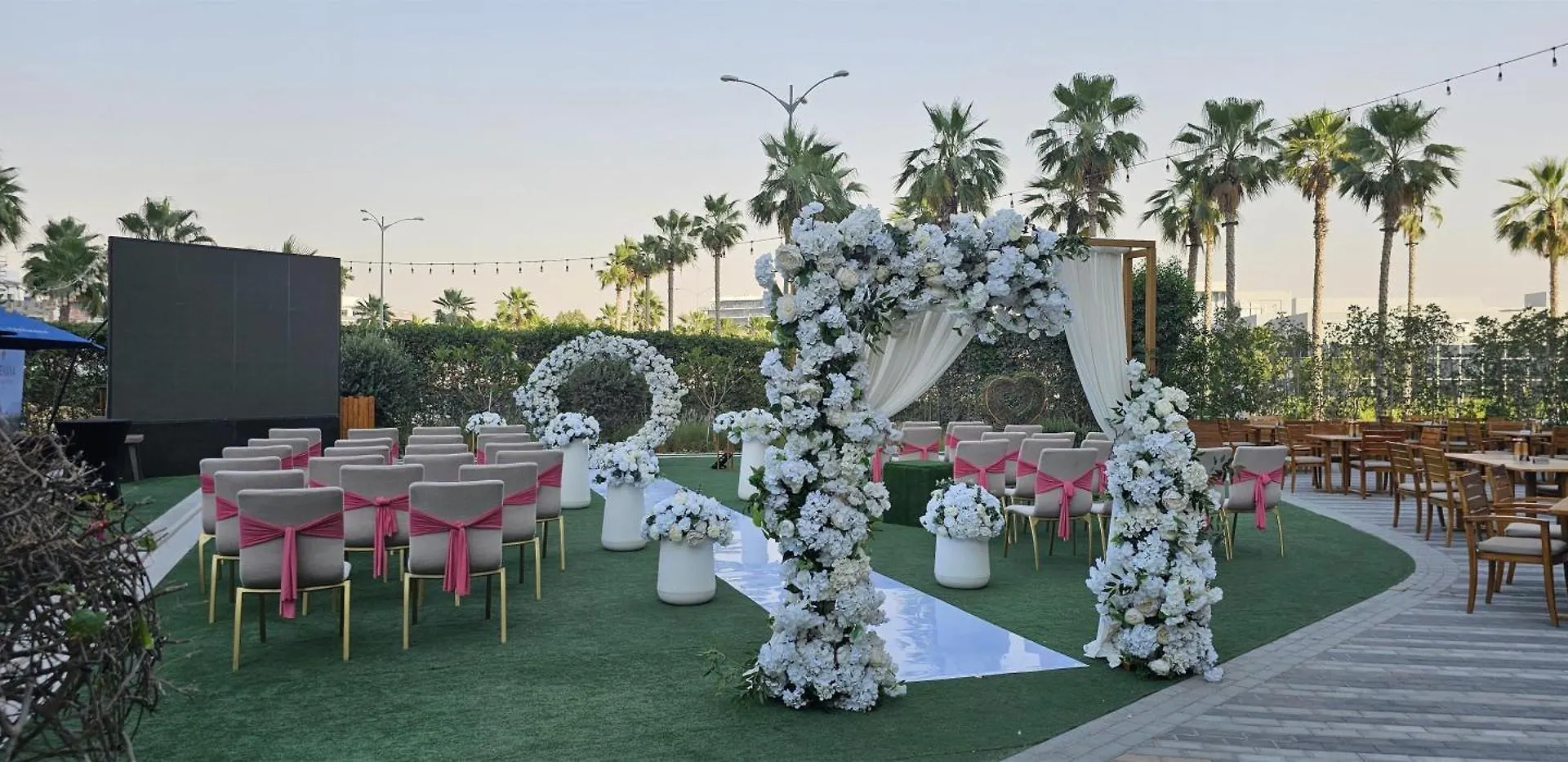 Hotel Radisson Dubai Damac Hills