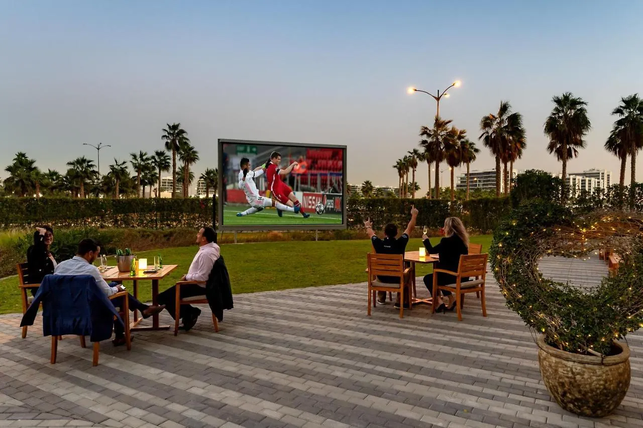 Radisson Dubai Damac Hills Hotel