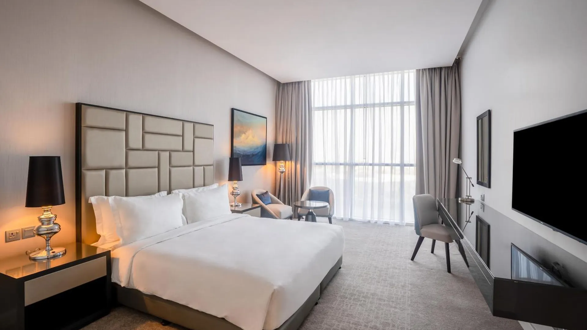 Radisson Dubai Damac Hills Hotel